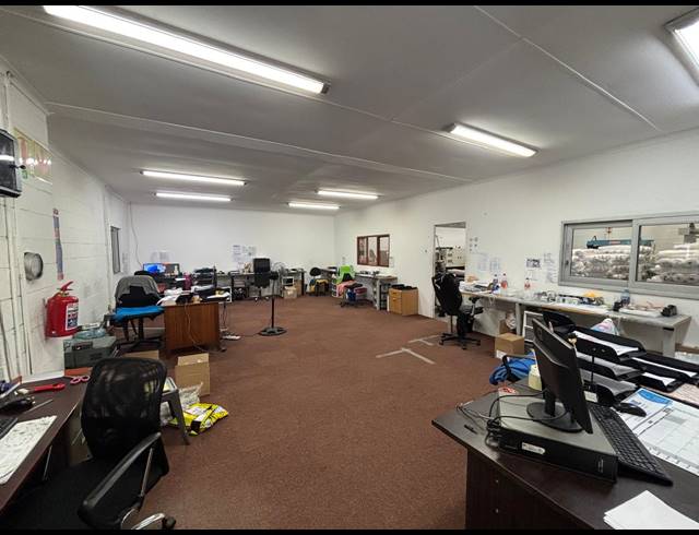 1,171M² FACTORY TO LET IN MAITLAND